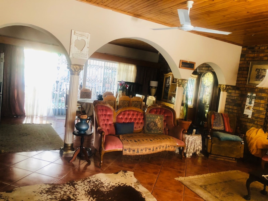 5 Bedroom Property for Sale in Protea Park North West
